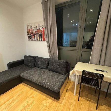 Comfortable - Cosy - Budget Studios In City Center London Exterior foto