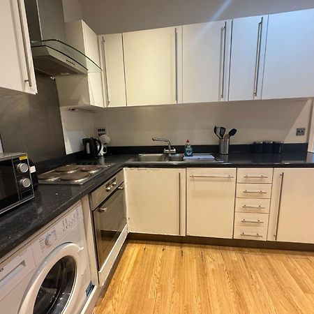 Comfortable - Cosy - Budget Studios In City Center London Exterior foto