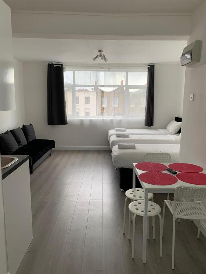 Comfortable - Cosy - Budget Studios In City Center London Exterior foto
