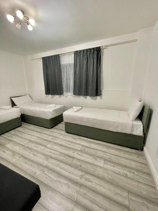 Comfortable - Cosy - Budget Studios In City Center London Exterior foto