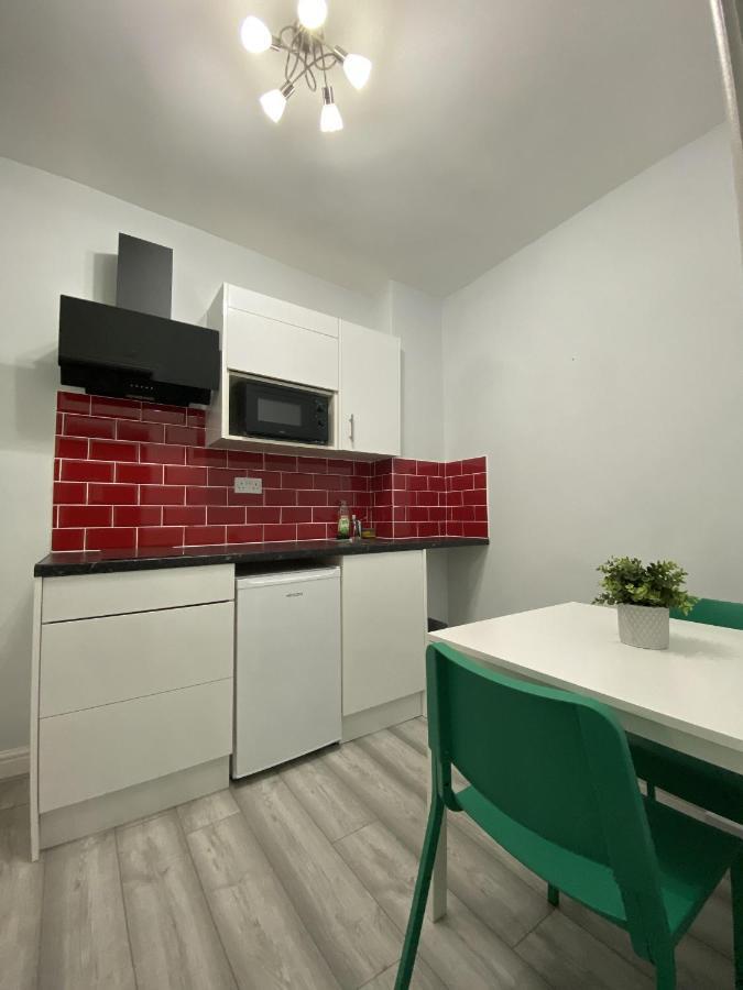 Comfortable - Cosy - Budget Studios In City Center London Exterior foto