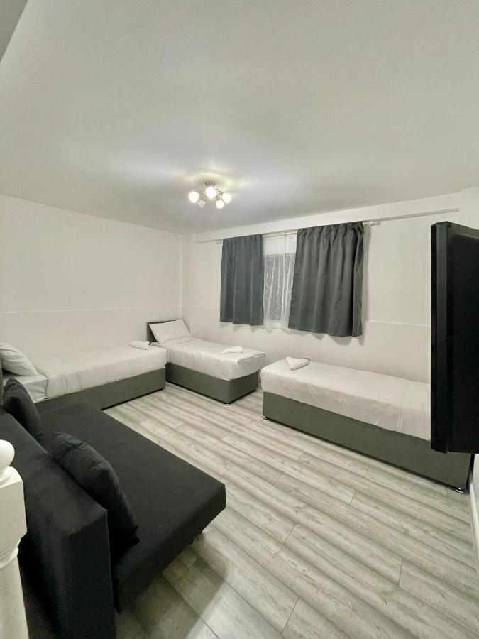 Comfortable - Cosy - Budget Studios In City Center London Exterior foto