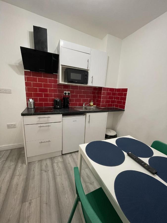 Comfortable - Cosy - Budget Studios In City Center London Exterior foto