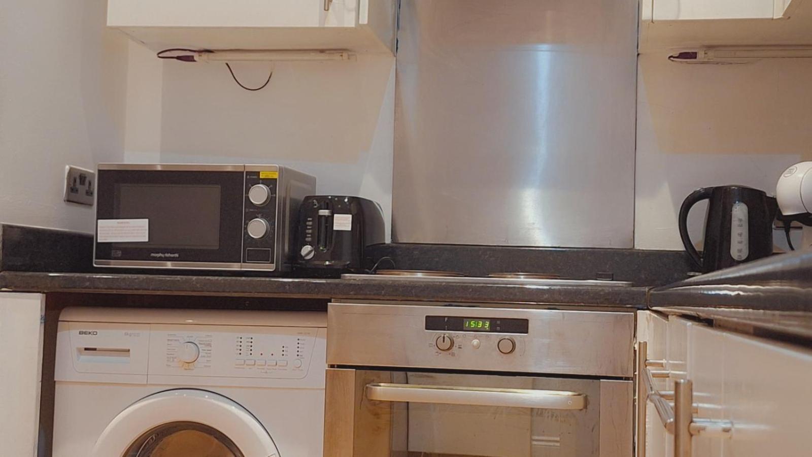 Comfortable - Cosy - Budget Studios In City Center London Exterior foto